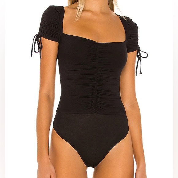 Lovers + Friends Black Ruched Square-Neck Short Sleeve Bodysuit - Picture 2 of 5